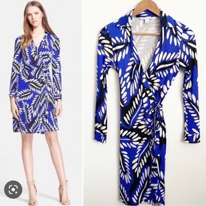 DianevonFurstenbrg wrap dress Size 4